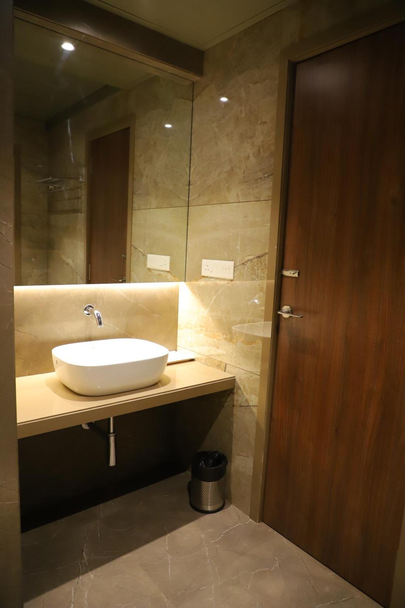 Le Vivanta Virār エクステリア 写真